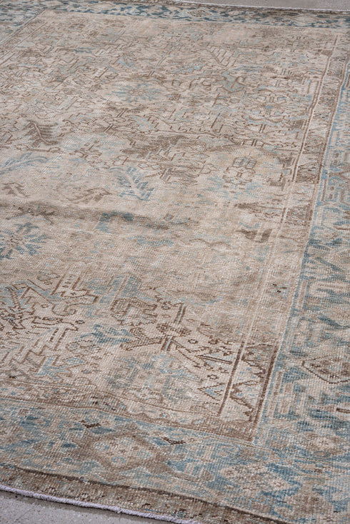 Antique Heriz Area Rug (7' x 10')